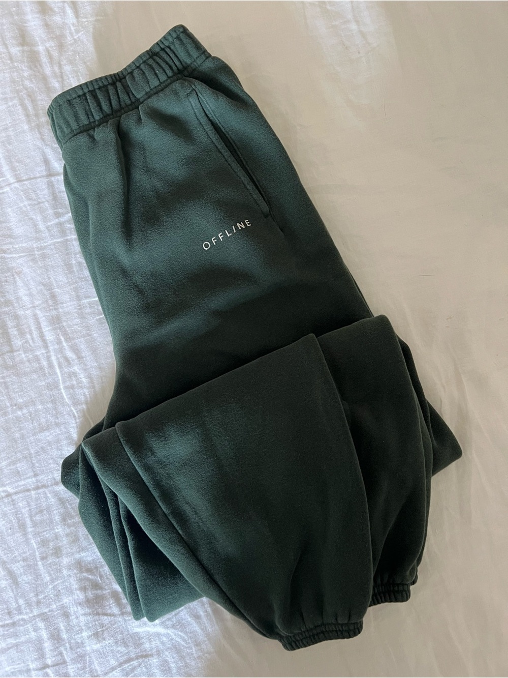 Offline by aerie cloud fleece baggy jogger